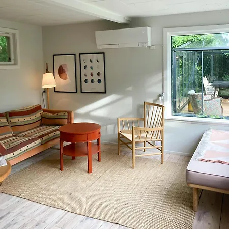 בית נופש Extend The Snug Summer Evenings In The Orangery